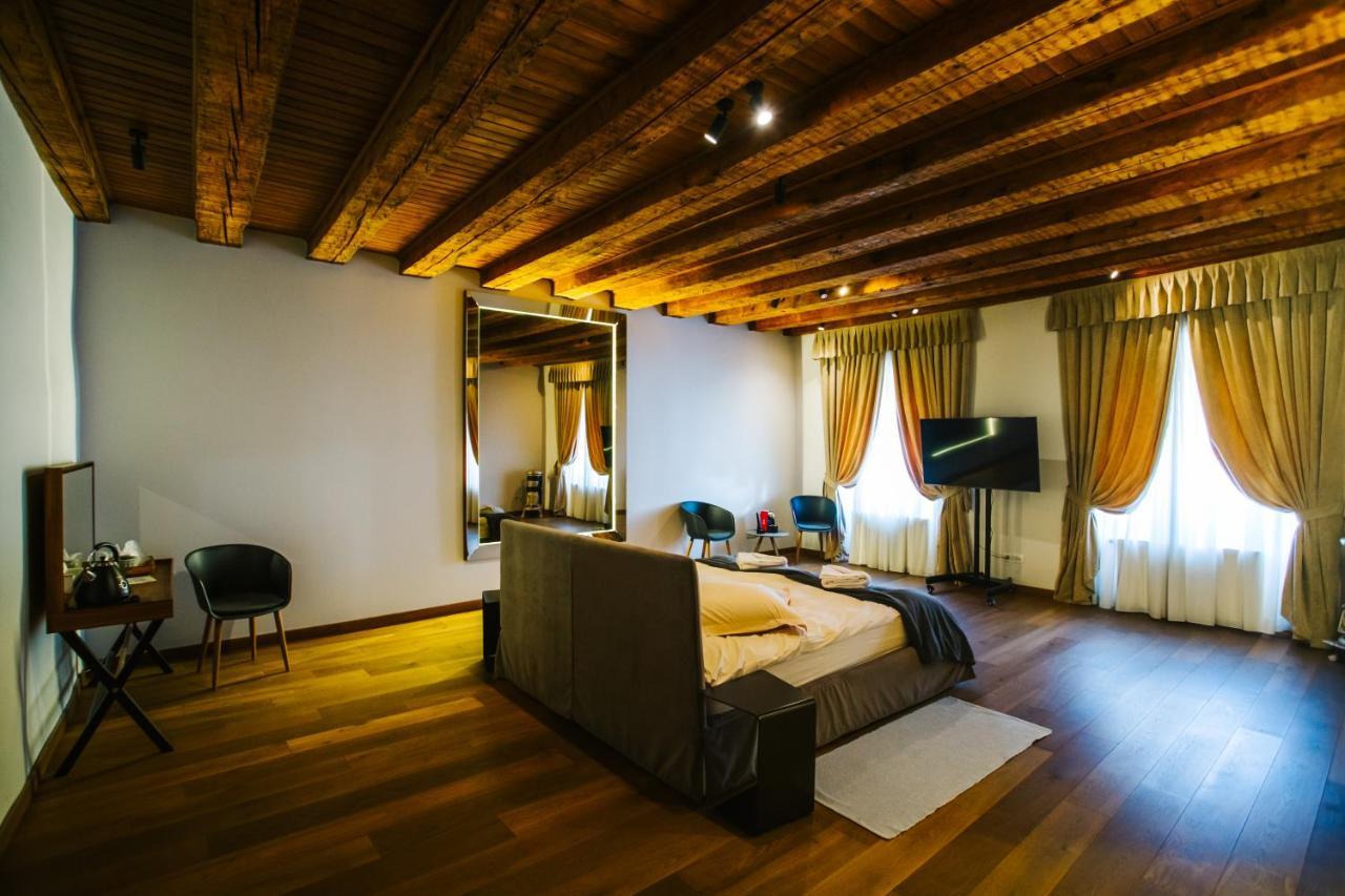 Casa Albert Boutique & Restaurant Braşov Buitenkant foto