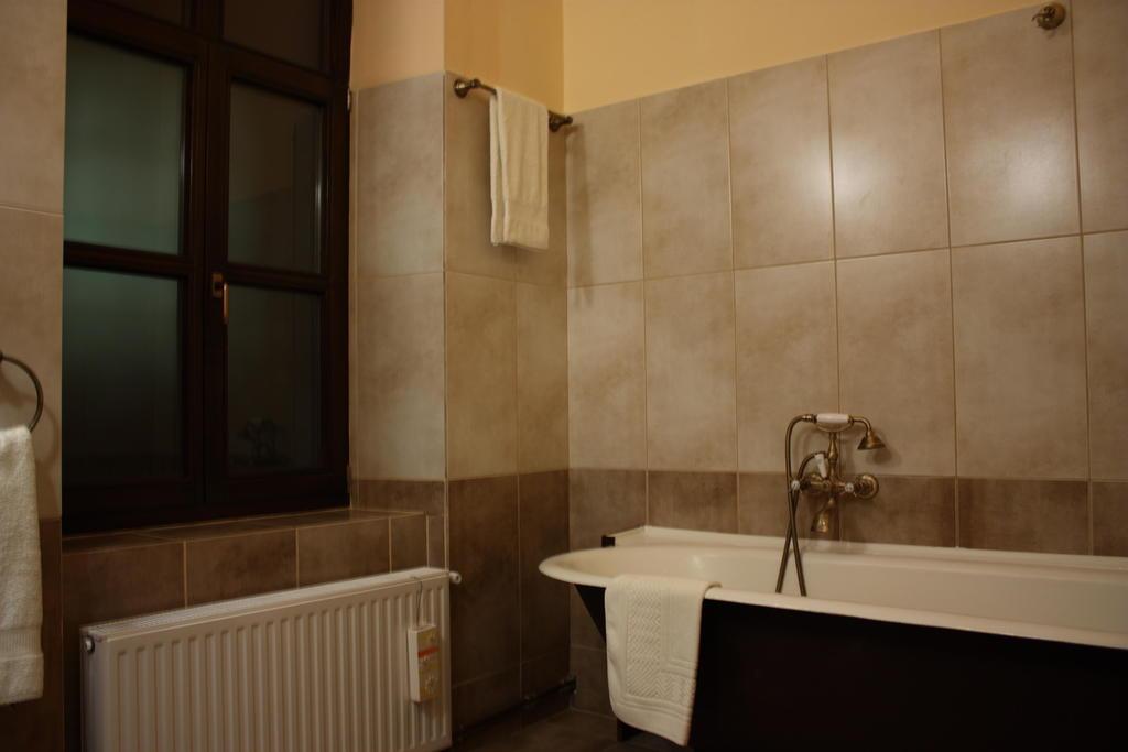 Casa Albert Boutique & Restaurant Braşov Buitenkant foto