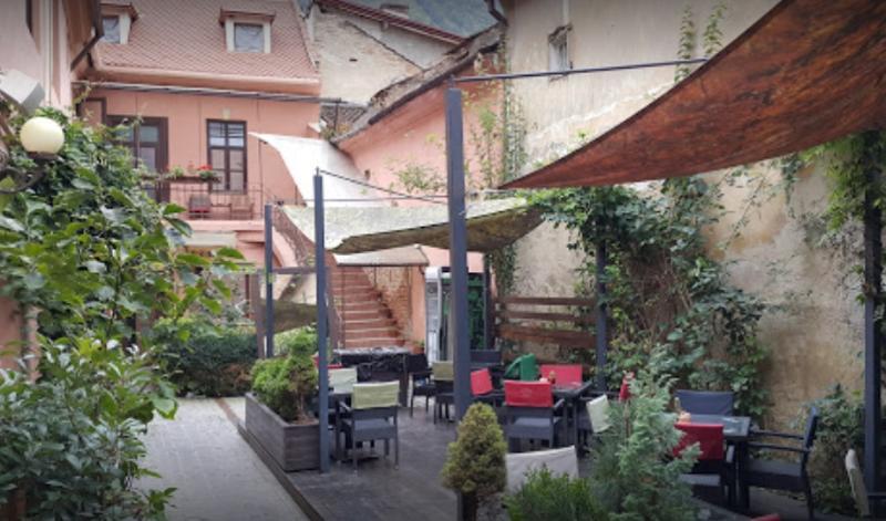 Casa Albert Boutique & Restaurant Braşov Buitenkant foto